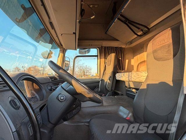 DAF CF 400 Camión con caja abierta