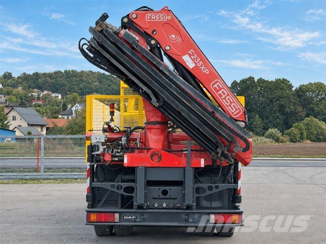 DAF CF 85.430 Pritsche 7,70 m + KRAN * 8x4! Darus teherautók