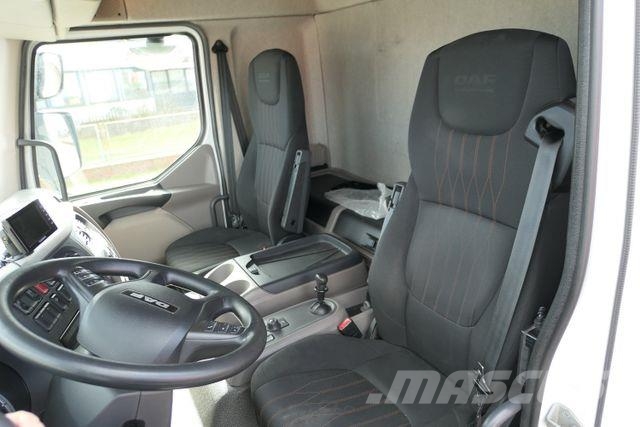 DAF LF 290 4x2, 7.200mm lang, Edscha, AHK, Klima Priekabos su tentu