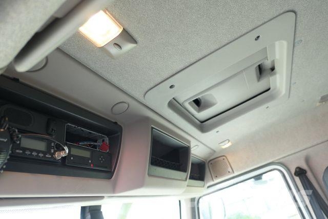 DAF LF 290 4x2, 7.200mm lang, Edscha, AHK, Klima Priekabos su tentu