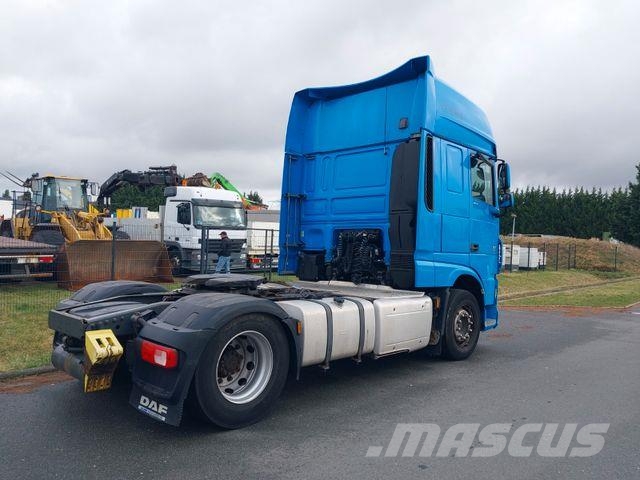 DAF XF 460 FT 曳引機組件