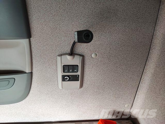 DAF XF 460 FT SUPER SPACE CAPE STANDKLIMA 2X TANK Tractor Units