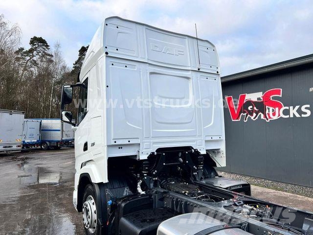 DAF XF 480 FA 4x2 Fahrgestell Blatt-/Luft *NEU* Kuorma-autoalustat