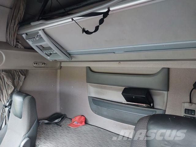 DAF XF 510 FAN Camion à rideaux coulissants (PLSC)