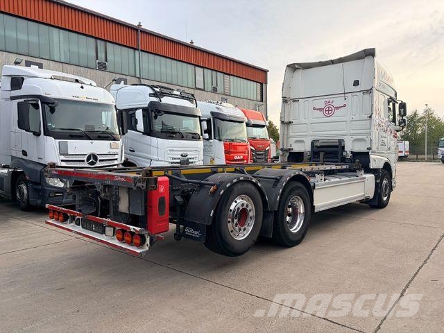 DAF XF 530 FAN / LENK+LIFT / 1.HD / STAND * ALCOA Kamioni-šasije