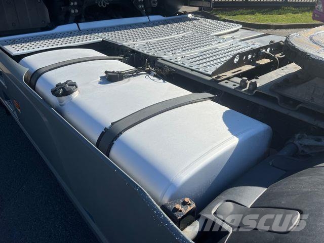 DAF XF 530 SC ! Schaltgetriebe ! Hydraulik! Intarder Vilcēji