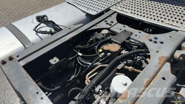 DAF XF460FT, Standard, E6, Tank 1090 L, PARK A.C. وحدات الجر