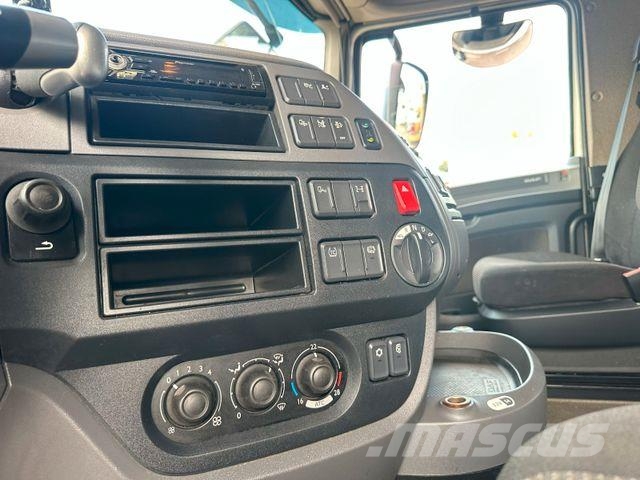 DAF XF460FT SUPER SPACD CAPE STANDKLIMA LKA/ACC Tractor Units