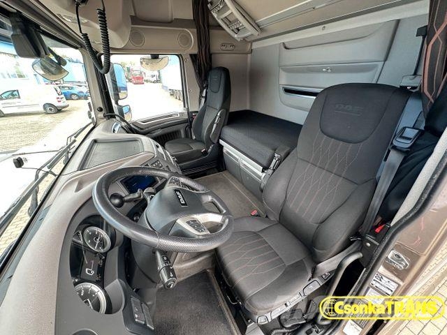 DAF XF480, Low, Super Space, Park A.C, Tank 1215 Nyergesvontatók