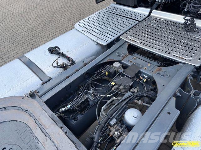 DAF XF480, Low, Super Space, Park A.C, Tank 1215 Nyergesvontatók