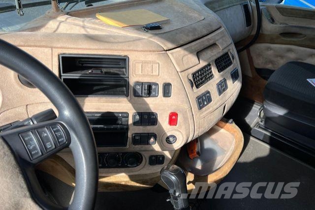 DAF XF510 6x2 شاحنات بغطاء جانبي