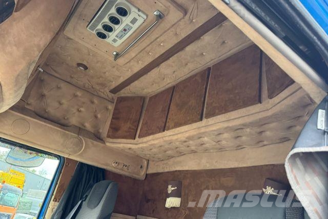 DAF XF510 6x2 Tents