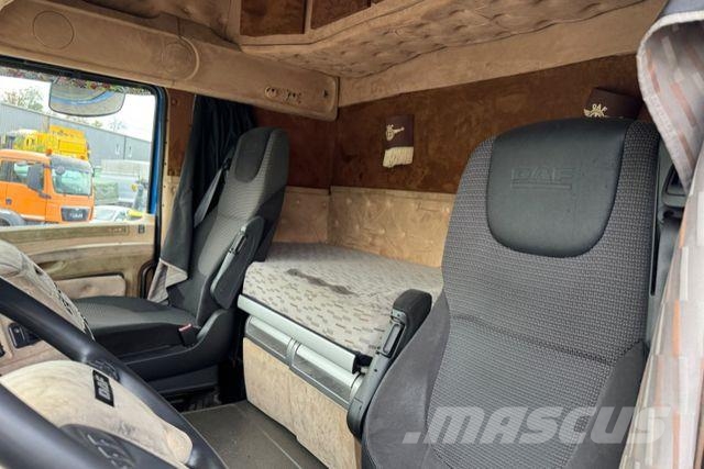 DAF XF510 6x2 Tents