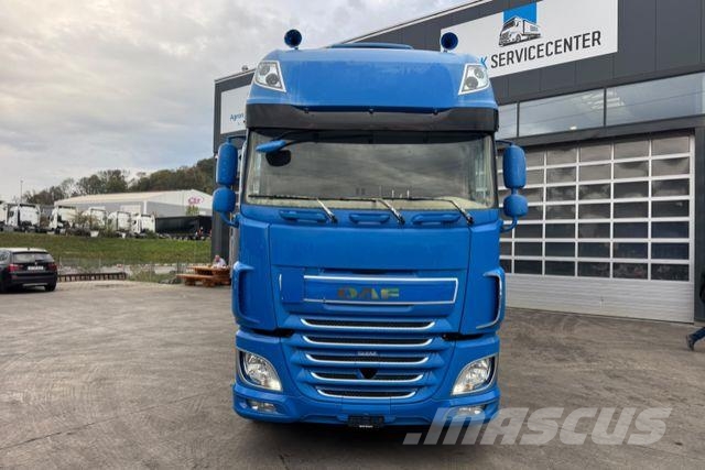 DAF XF510 6x2 Tents
