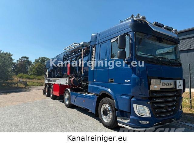 DAF XF530 FT 4x2 mit Kroll, ADR Saug- /Druckanhänger Camiones aspiradores/combi