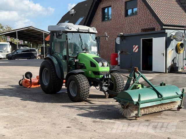 Deutz-Fahr Agrokid 230 Hofschlepper +Kehrbesen&amp;Mähwerk Traktoren