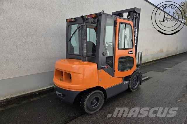 Doosan D25S-5 Dīzeļa autoiekrāvēji