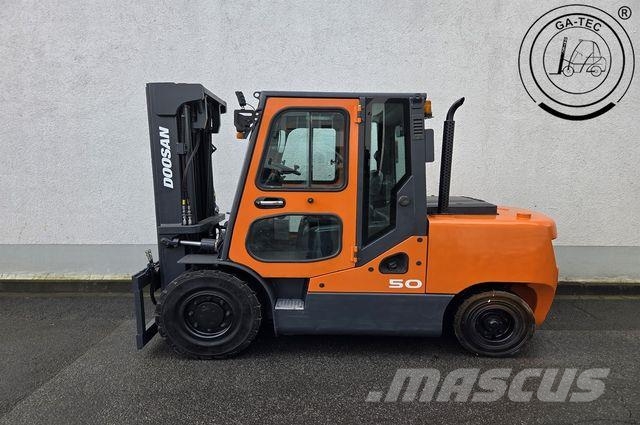 Doosan D50C-7 Dīzeļa autoiekrāvēji