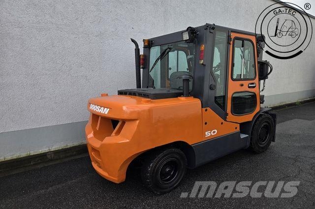 Doosan D50C-7 Dīzeļa autoiekrāvēji