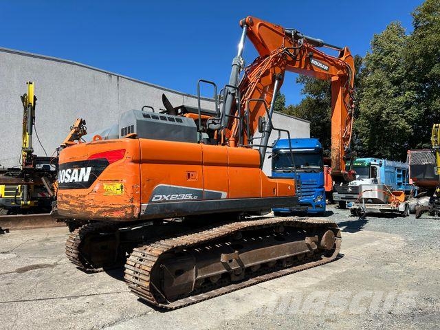 Doosan DX 235 LC-5 Escavadoras de rastos