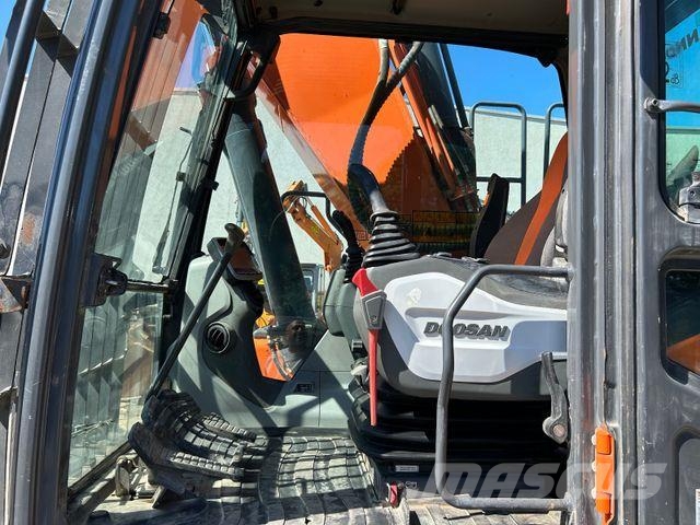 Doosan DX 235 LC-5 Escavadoras de rastos