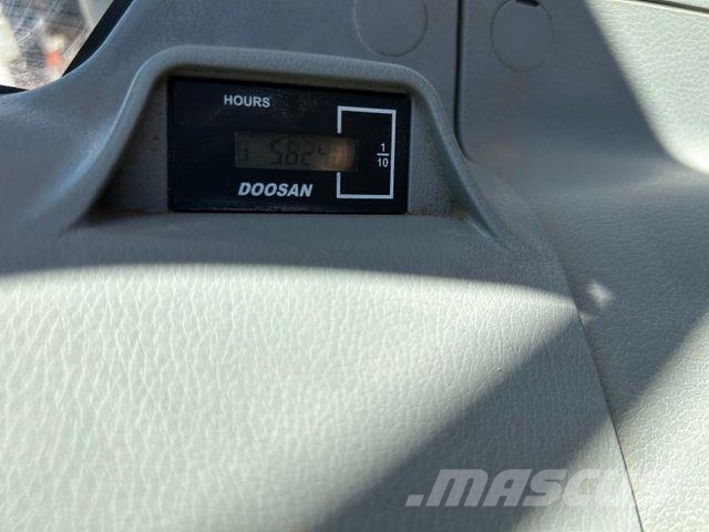 Doosan DX 235 LC-5 Escavadoras de rastos
