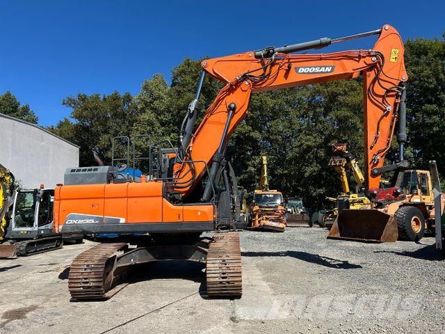Doosan DX 235 LC-5 Escavadoras de rastos