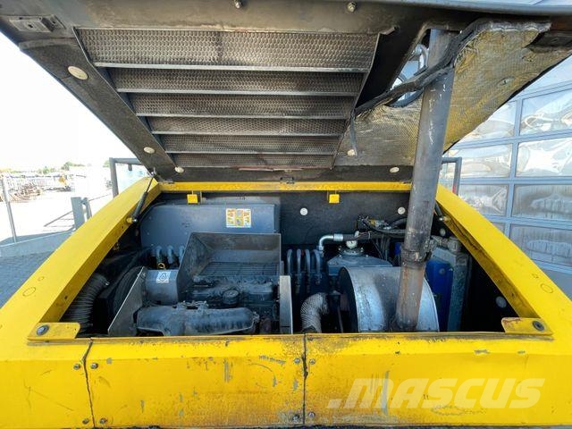Dynapac F1700C / nur 2.928h / inkl. Verbreiterung Asfaltni finišeri