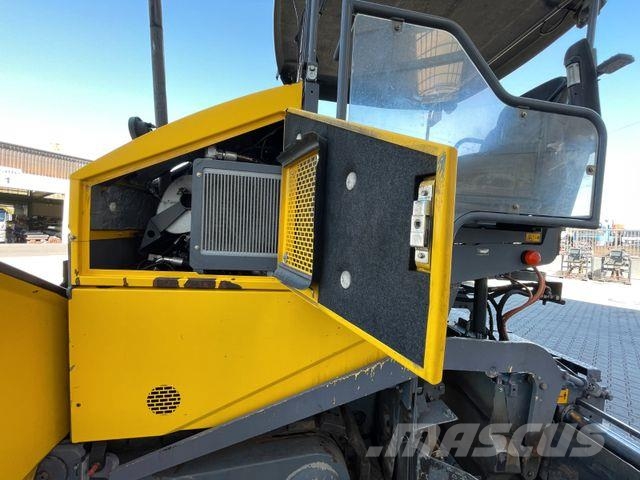 Dynapac F1700C / nur 2.928h / inkl. Verbreiterung Asfaltni finišeri