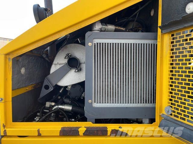 Dynapac F1700C / nur 2.928h / inkl. Verbreiterung Asfaltni finišeri