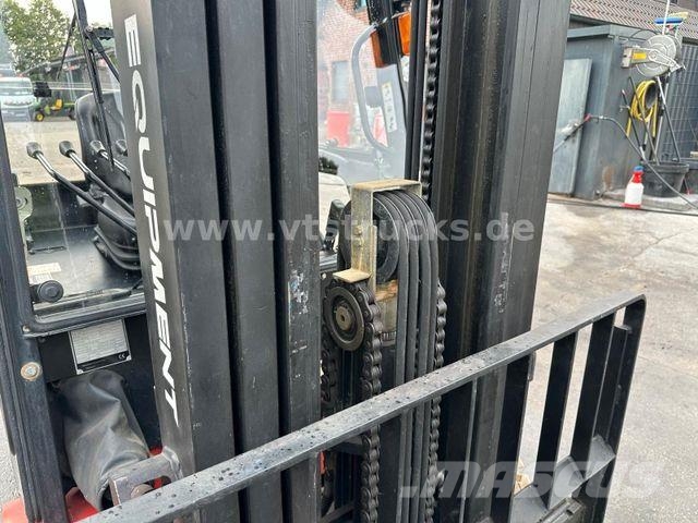 EP EFL 302 Elektrostapler BJ.2020 Вилични кари-повдигачи - други