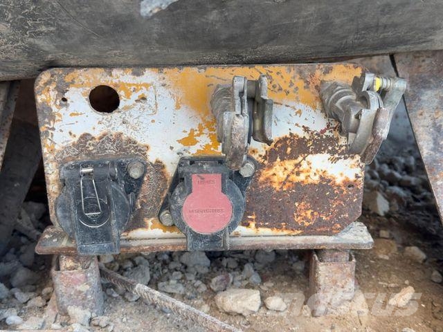Extec Screens &amp; Crushers C12 Ketten-Brechanlage Dozers - Tratores rastos