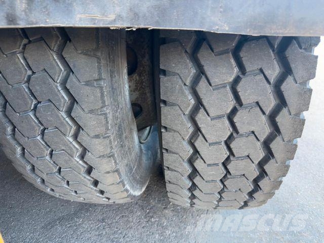 Extec Screens &amp; Crushers C12 Ketten-Brechanlage Dozers - Tratores rastos
