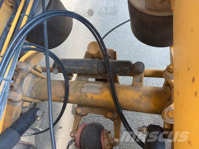Extec Screens &amp; Crushers C12 Ketten-Brechanlage Dozers - Tratores rastos