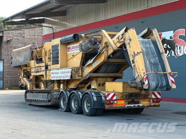 Extec Screens &amp; Crushers C12 Ketten-Brechanlage Dozers - Tratores rastos