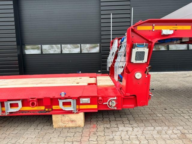 Faymonville 2 achs tiefbett / 2 x ausziehbar / 16.850 mm Låg lastande semi trailer