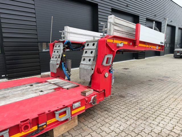 Faymonville 2 axle Lowbed / 2 x extendable / 16,850 mm / BUS Semi remorque surbaissée