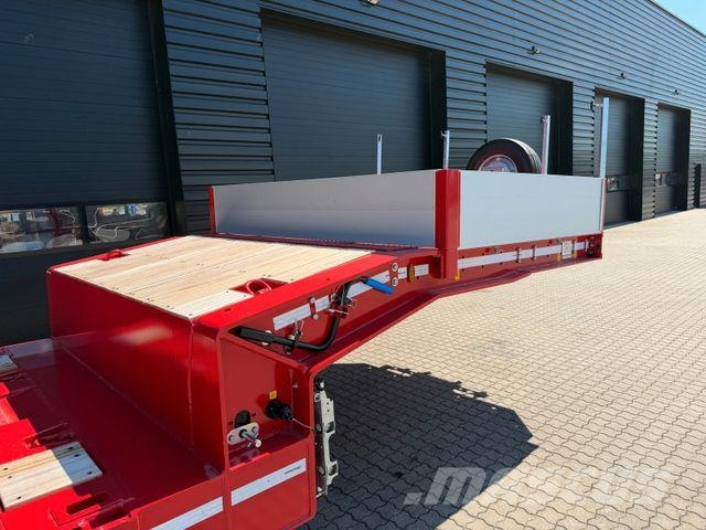 Faymonville 3-axle lowloader w. 2 x extendable / 17,500 mm / Semi-remorca agabaritica