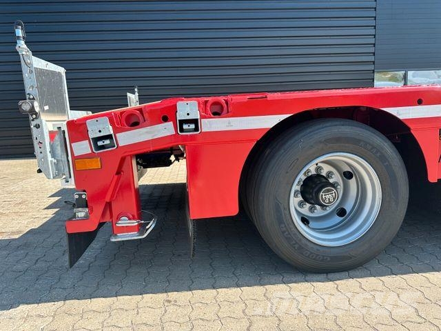 Faymonville MAX 110 4 achs tieflader / 2 x ausziehbar Low loader-semi-trailers