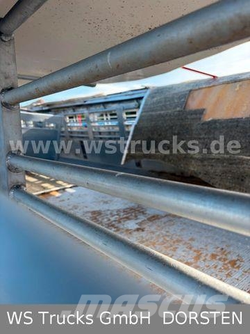 Finkl 3 Stock Hubdach Typ 2 "Unfall" Polprikolice za prevoz živine