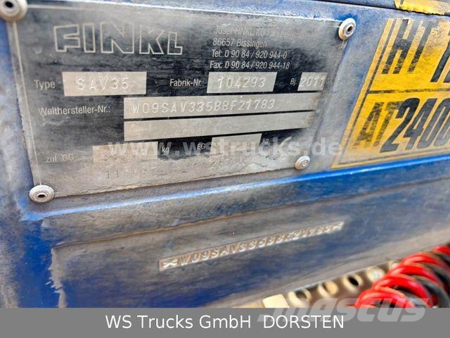 Finkl 3 Stock Hubdach Typ 2 "Unfall" Polprikolice za prevoz živine