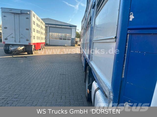 Finkl 3 Stock Hubdach Typ 2 "Unfall" Eläinkuljetuspuoliperävaunut