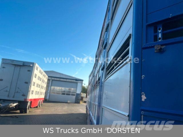 Finkl 3 Stock Hubdach Typ 2 "Unfall" Eläinkuljetuspuoliperävaunut