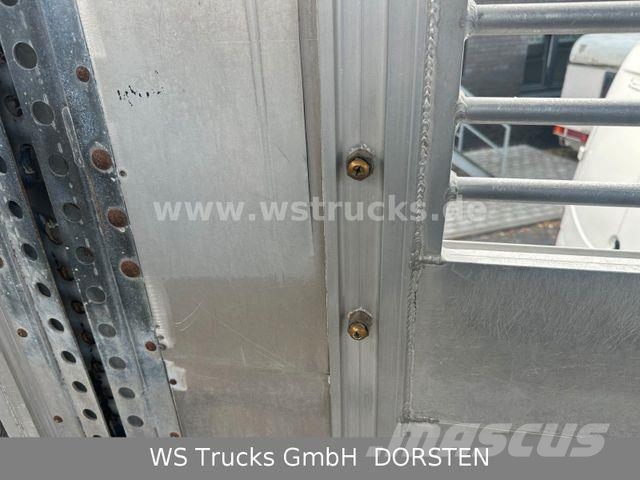 Finkl 3 Stock Hubdach Typ 2 Viehtransportauflieger