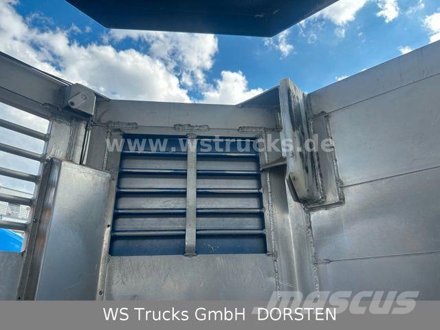 Finkl 3 Stock Hubdach Typ 2 Viehtransportauflieger