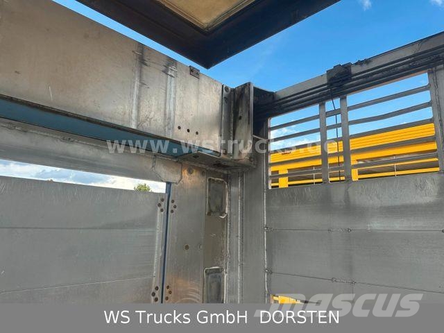 Finkl 3 Stock Hubdach Typ 2 Viehtransportauflieger