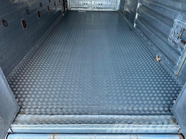 Finkl VTA 10 1.Stock Viehanhänger Veetransport aanhanger