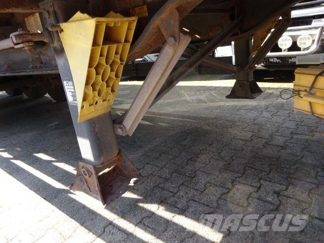 Fliegl Sattelpritsche mit Bordwänden und 3 Achsen Poluprikolice sa otvorenim sandukom