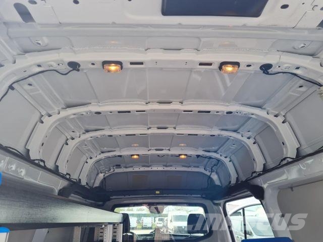 Ford Custom Kasten 320 L2H2 Trend KLIMA KOMFORT REGAL Furgonetas cerradas