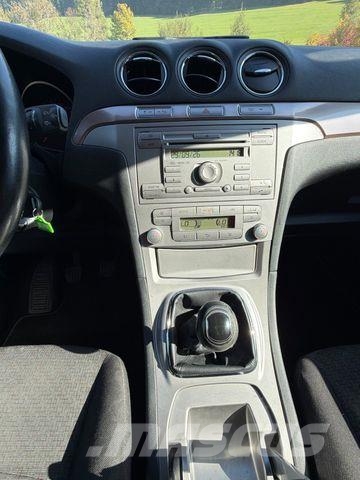 Ford Galaxy Trend Transporterek